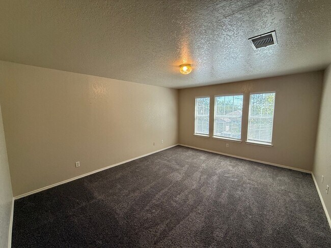 Building Photo - 11127 Vollmer Ln