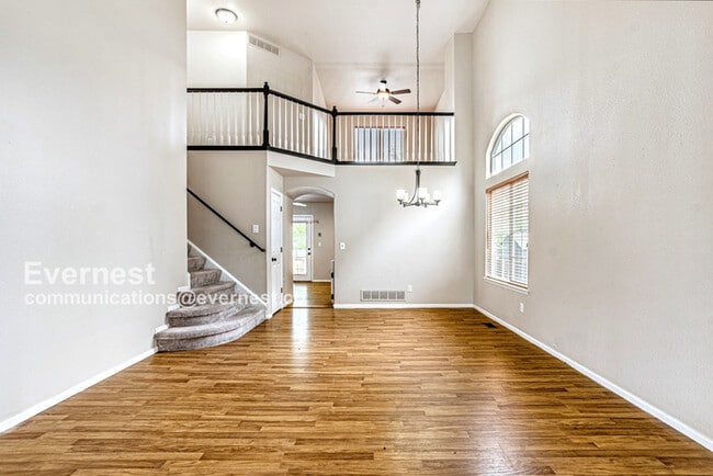 Building Photo - 13087 Race Ct