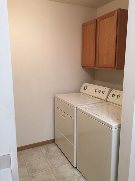 Building Photo - 618 Westwynd Ct