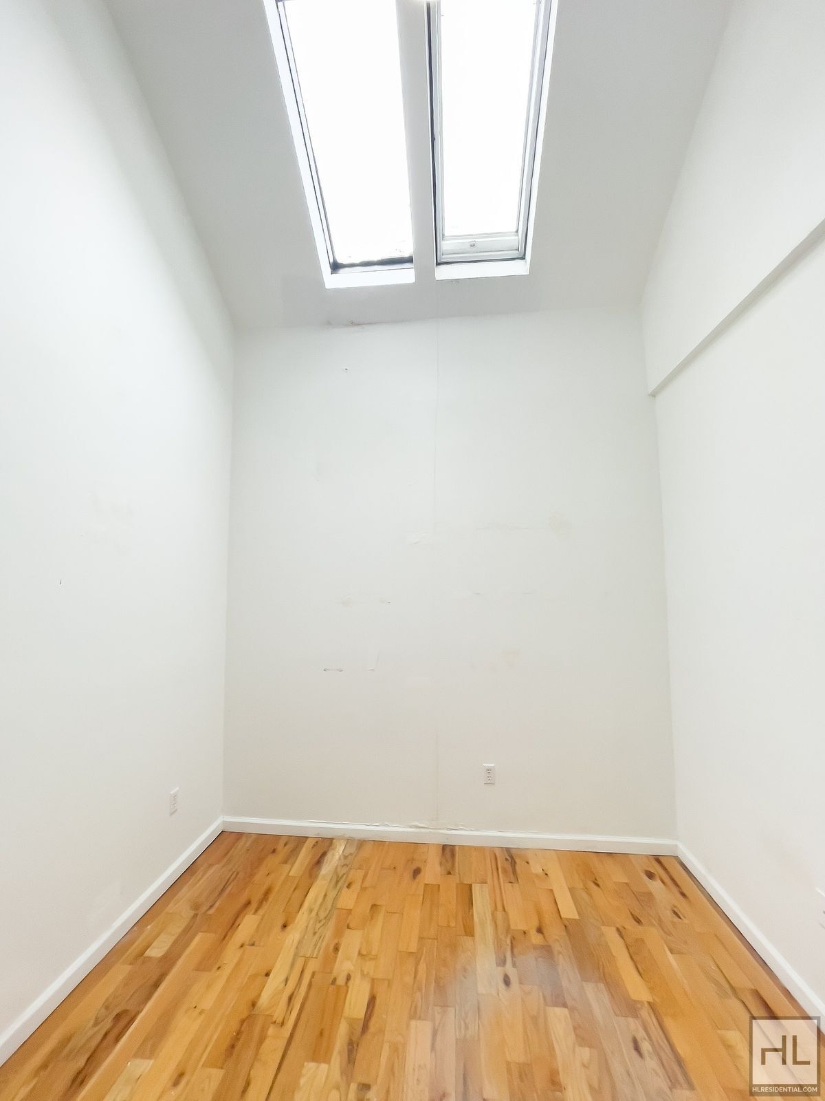 Building Photo - MELROSE STREET / Bushwick 3 Bed