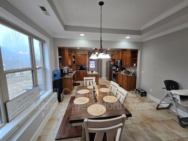 Building Photo - 2068 Corinth Rd