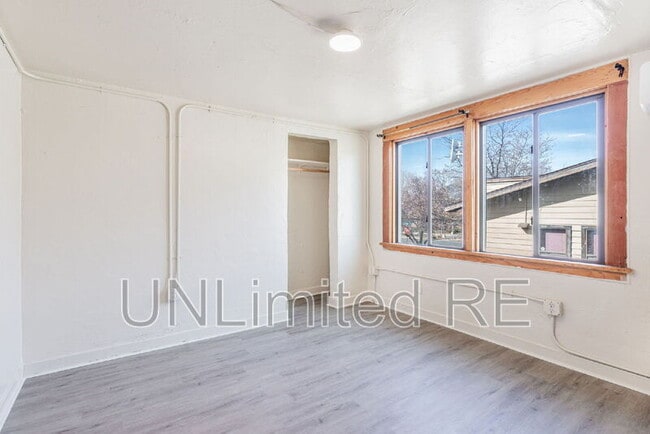 Building Photo - 306 S Humphreys St