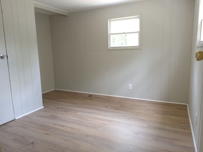 Building Photo - Updated Home in Laurel Lakes NJ FOR RENT $...