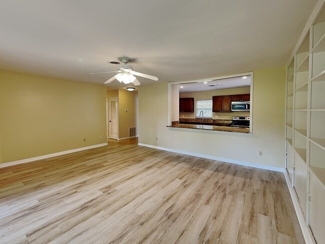 Building Photo - 2512 Sea Breeze Ct