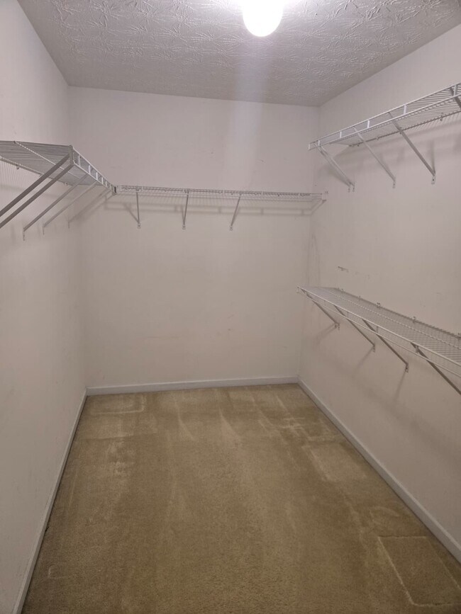 Building Photo - 4160 Plantation Mill Dr