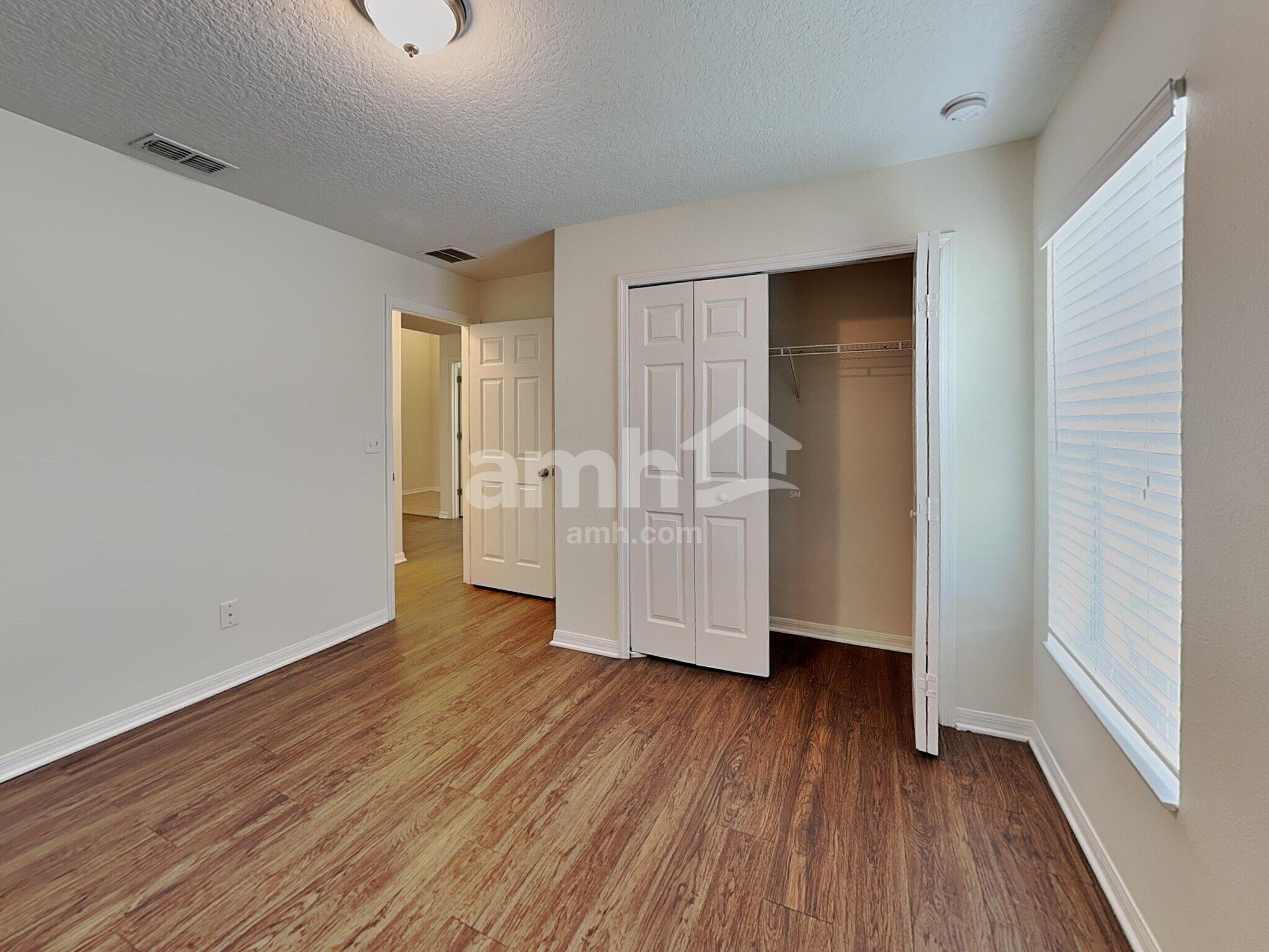 Building Photo - 1145 Bluegrass Dr