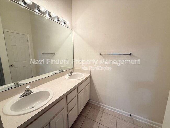 Building Photo - 5794 Sandstone Way