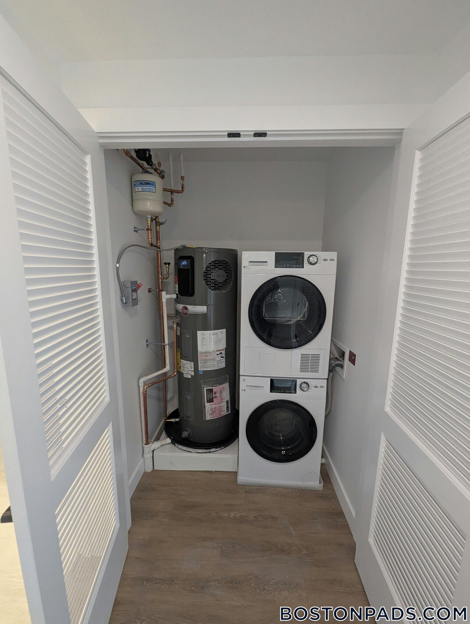 Building Photo - 199 Gardner St