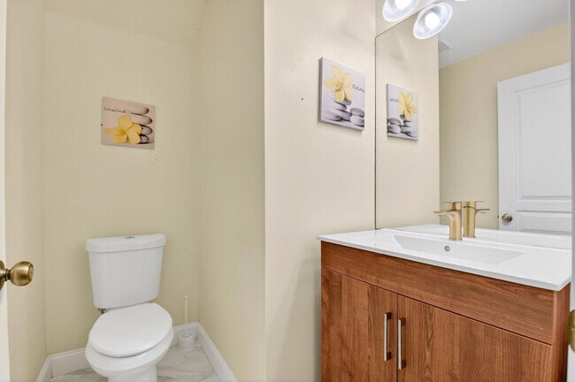 Building Photo - 5029 Starblaze Dr