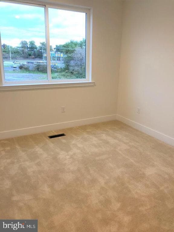 Building Photo - 805 Lakeview Ct