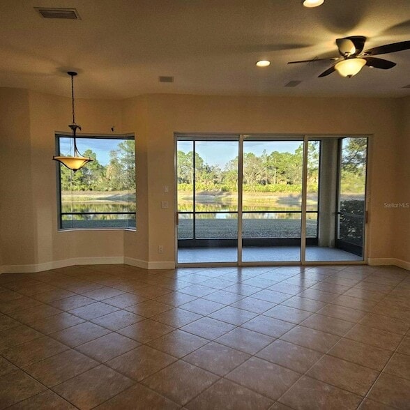 Building Photo - 11375 Dancing River Dr