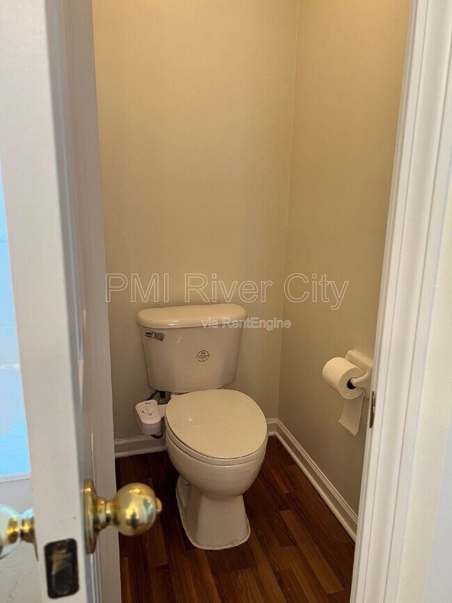 Building Photo - 2480 Ridge Will Dr