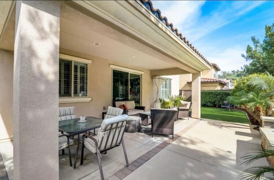 Building Photo - 445 Adobe Estates Dr