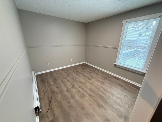 Building Photo - 100 Green St