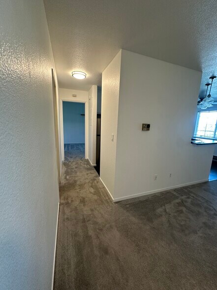 Building Photo - 357 Lighthouse Dr