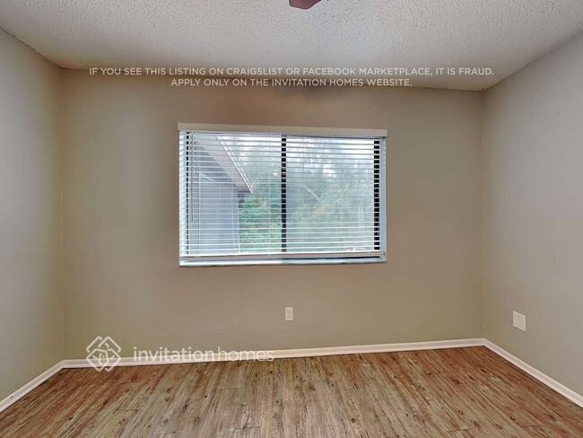 Building Photo - 517 Eastport Dr