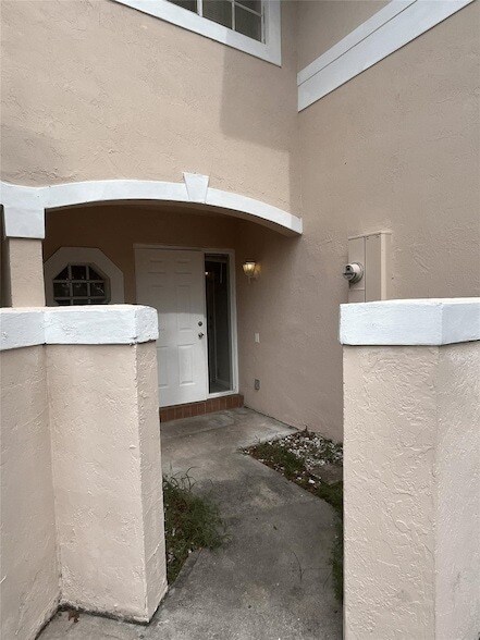 Building Photo - 8969 NW 38th Dr