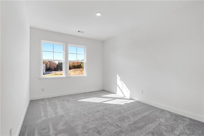 Building Photo - 1495 Auburn Rd