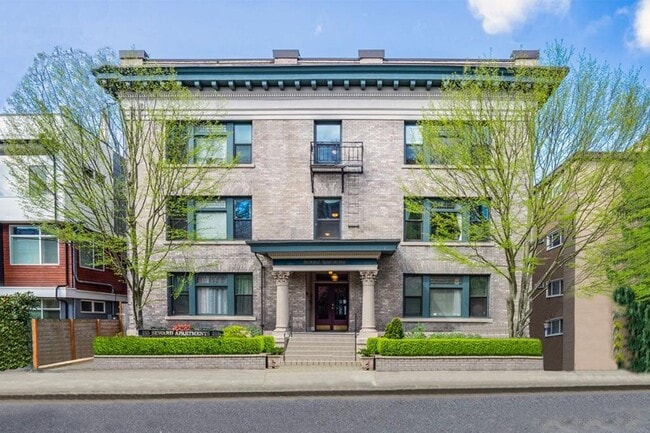 Building Photo - Seward Apartments