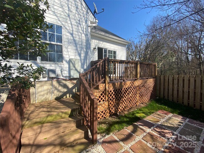 Building Photo - 9325 Timothy Ct