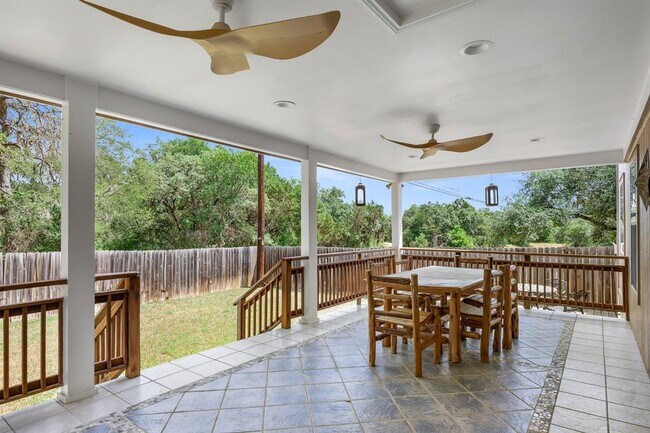 Building Photo - 8404 Tyhurst Dr