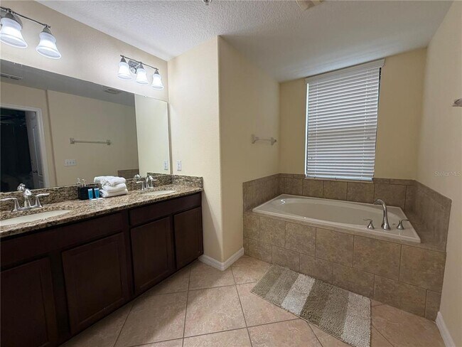 Building Photo - 8931 Azalea Sands Ln