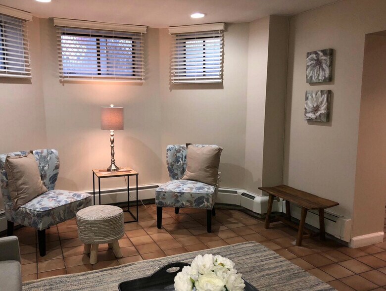 Building Photo - 423 Shawmut Ave