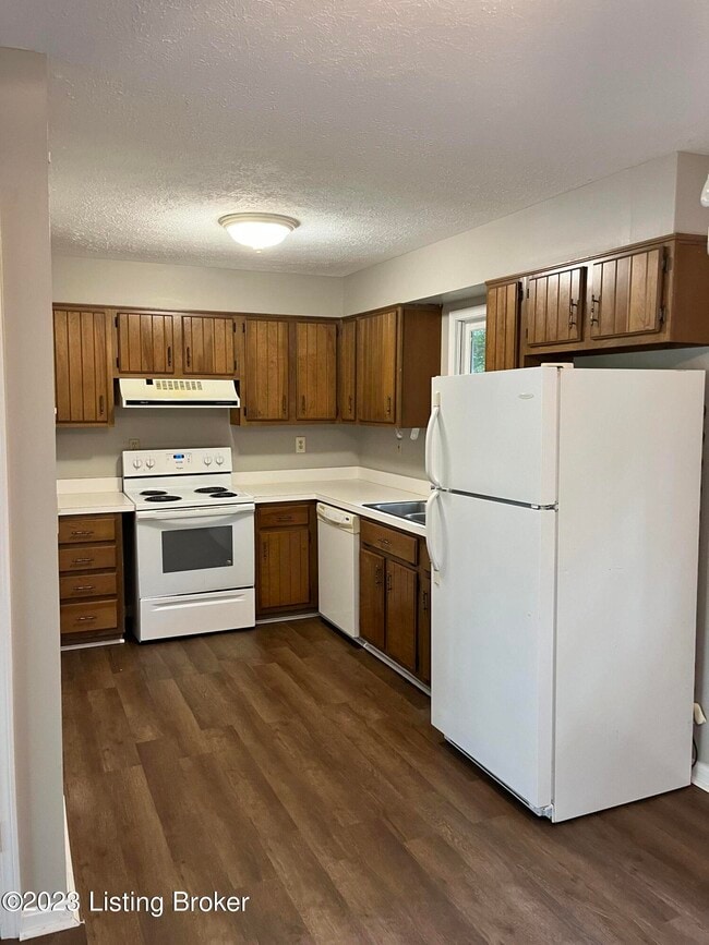 Building Photo - 7400 Woodreed Pl