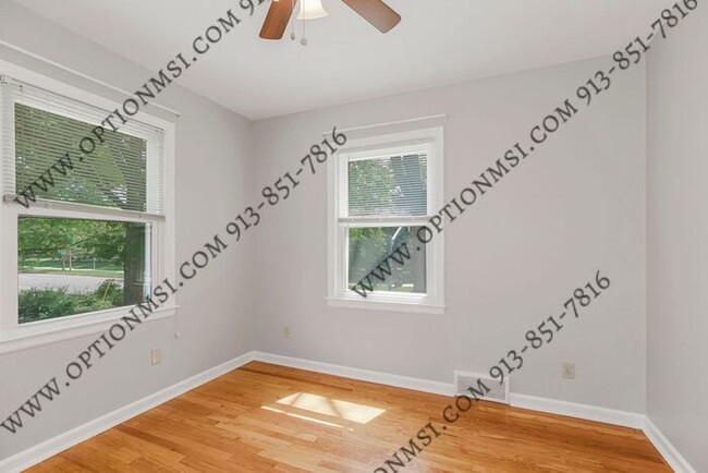 Building Photo - Incredible home in Romanelli Gardens!
