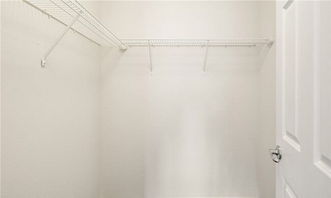 Building Photo - Beautiful 4 bed 2.5 ba Kingsridge home!!