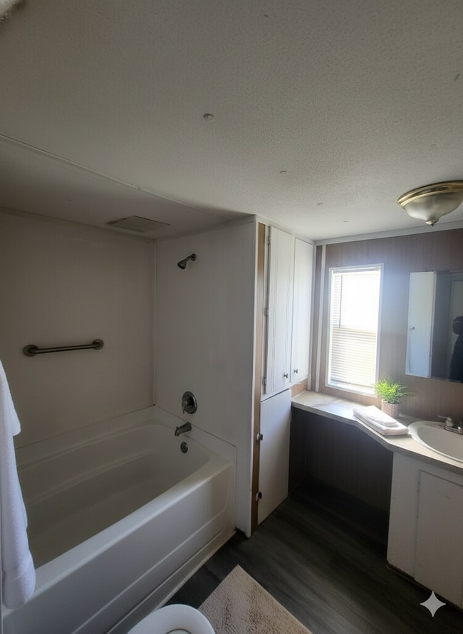 Building Photo - 1344 SC-57