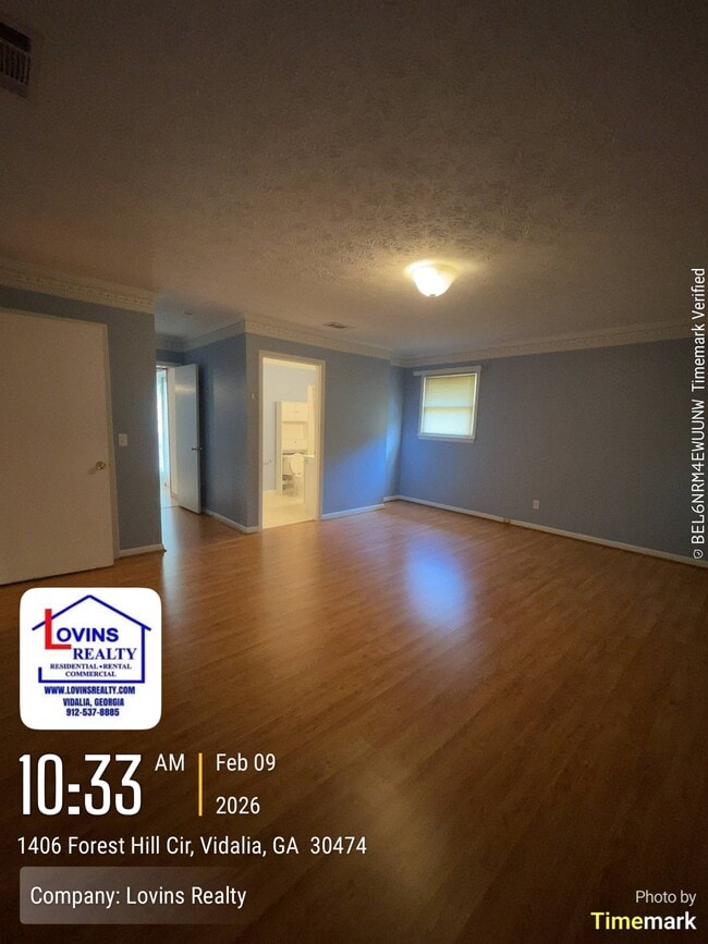 Building Photo - 1406 Forest Hill Cir