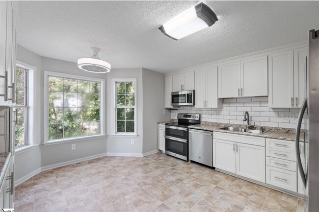 Building Photo - 5 Townes Creek Ct