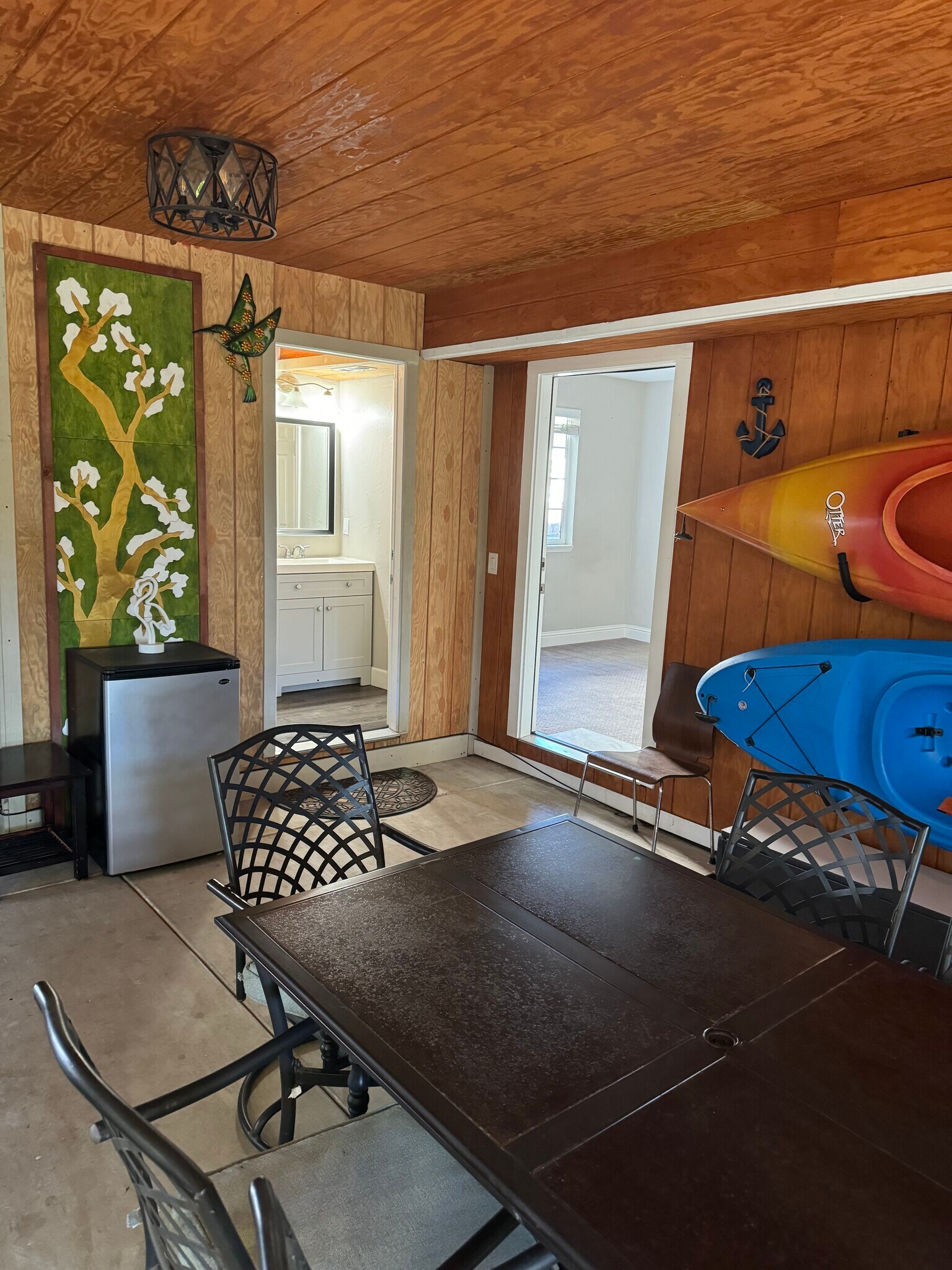 Building Photo - 135 Bixby St