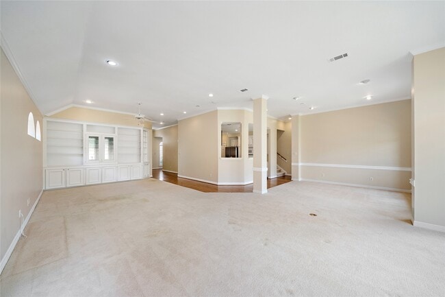 Building Photo - 13811 Muirfield Village Dr