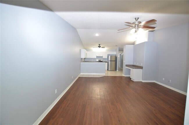 Building Photo - 42 Farmsworth Dr