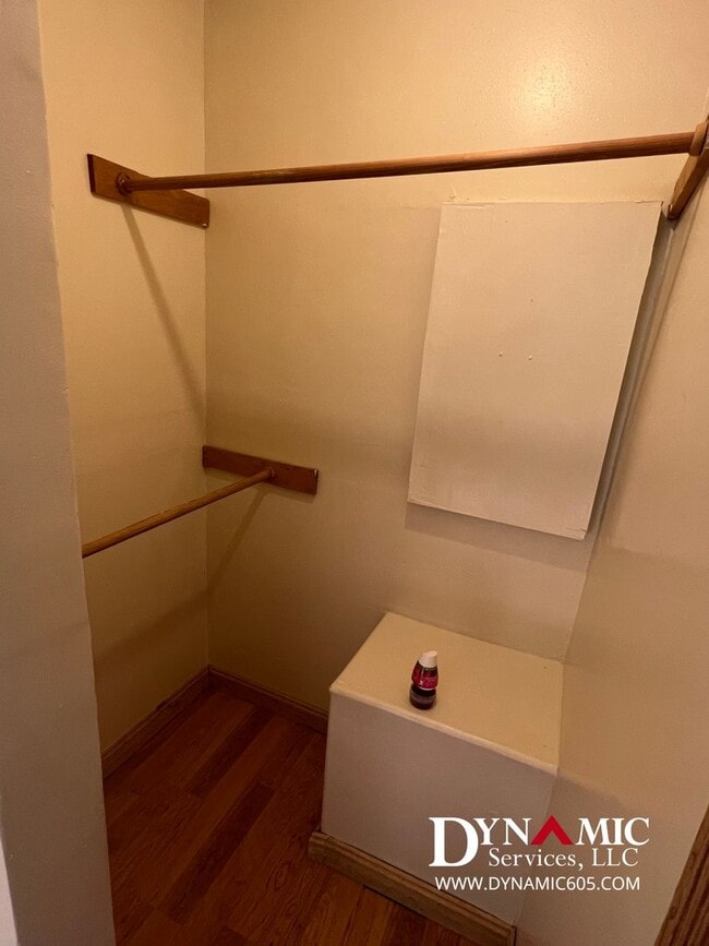 Building Photo - 641 S Dakota Ave