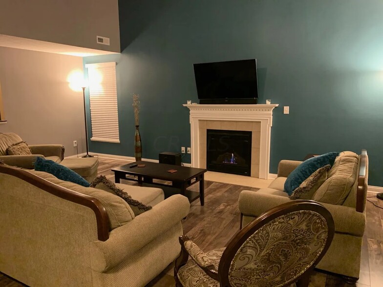 Building Photo - 7873 Waggoner Trace Dr