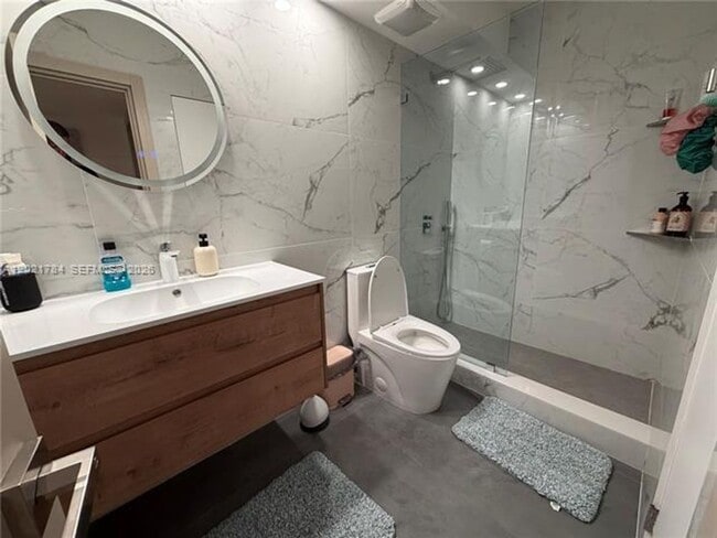 Building Photo - 2030 S Ocean Dr