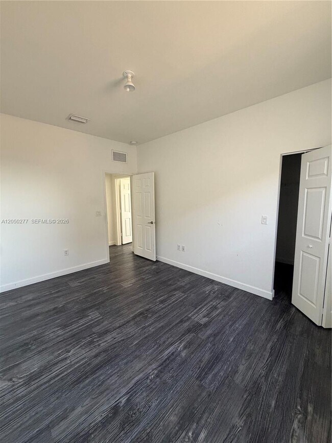 Building Photo - 25225 SW 118th Ave