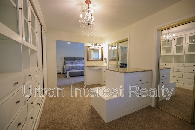 Building Photo - 505 Beach Dr