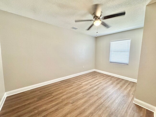 Building Photo - Winter Haven Apartment