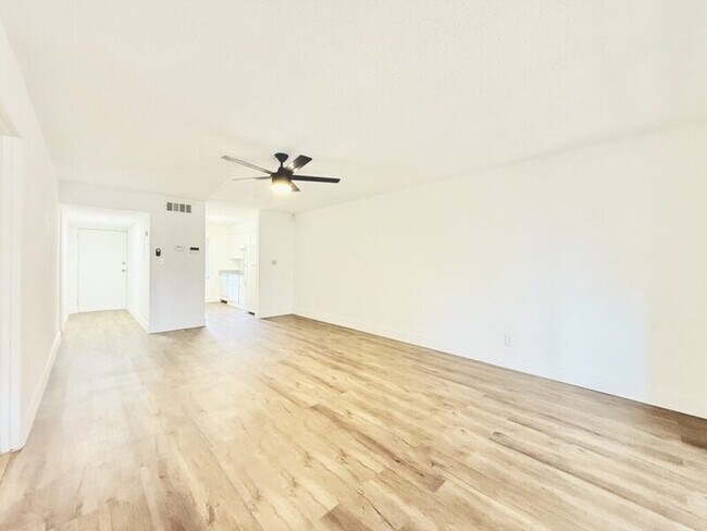 Building Photo - 7517 Pitch Pine Cir