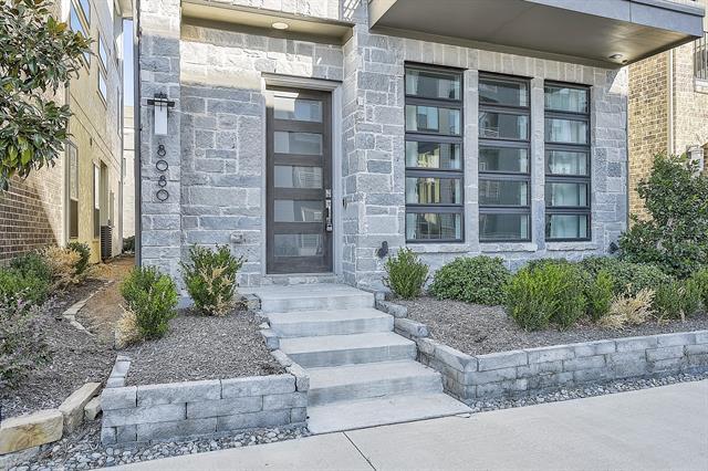 Building Photo - 8080 Ingram Dr