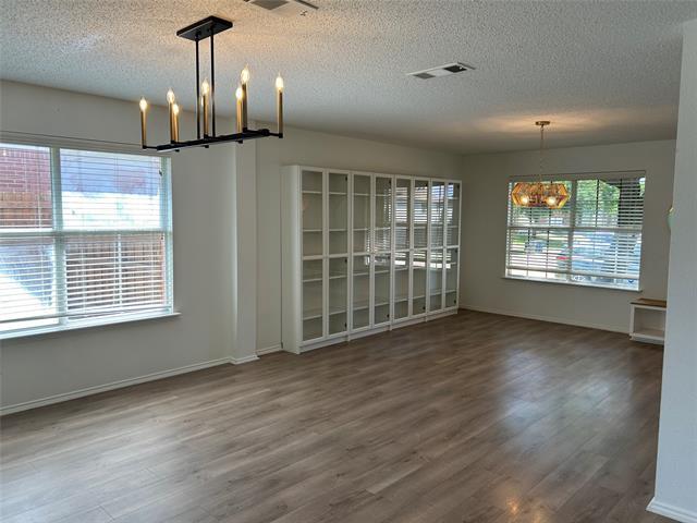 Building Photo - 337 Longshore Dr
