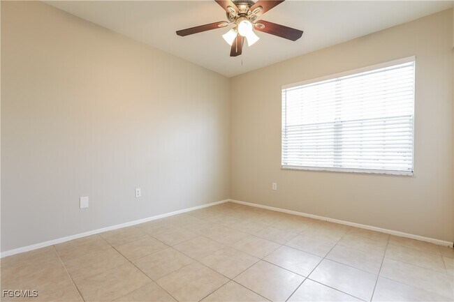 Building Photo - 3850 Pan American Blvd