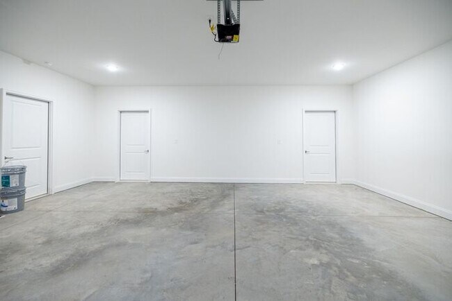 Building Photo - Welcome to Terra Vista located in Hardin V...