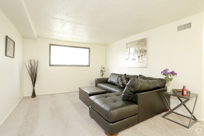 2 Bedroom - Living Room - 6A, 6B, 7A, 7B Clobertin - Clobertin