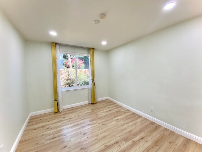 Building Photo - Gorgeous 3-bedroom home in Fremont! - Char...