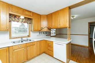 Building Photo - 2920 20th St SE